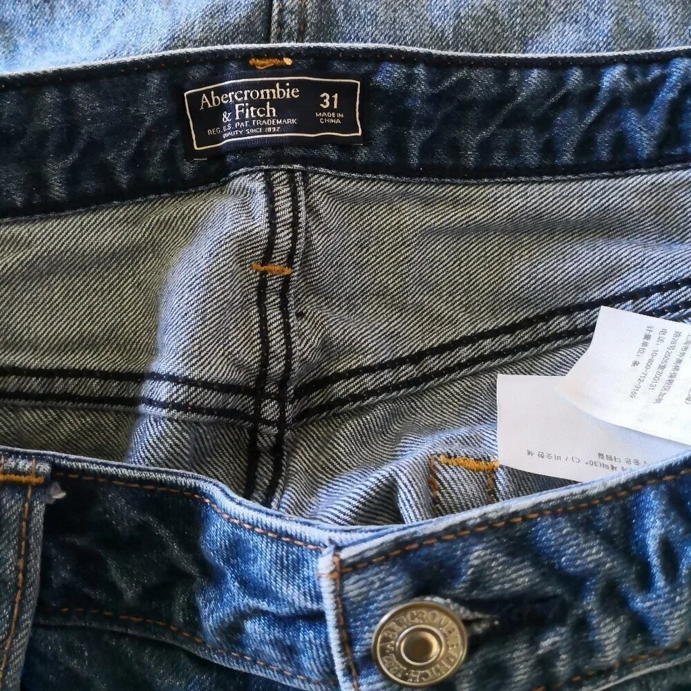 Abercrombie & Fitch Floral Embroidered Distressed Jean Skirt‎ - Size 31(=L)